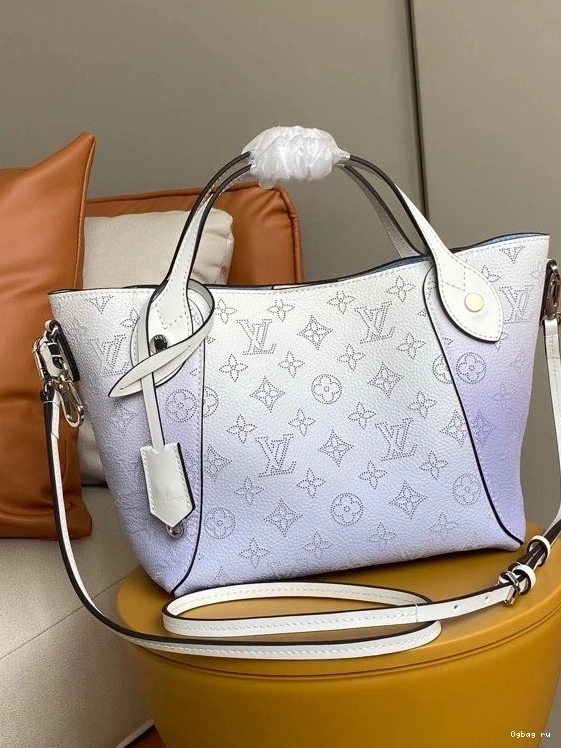 PM LOUIS HINA VUITTON 0819